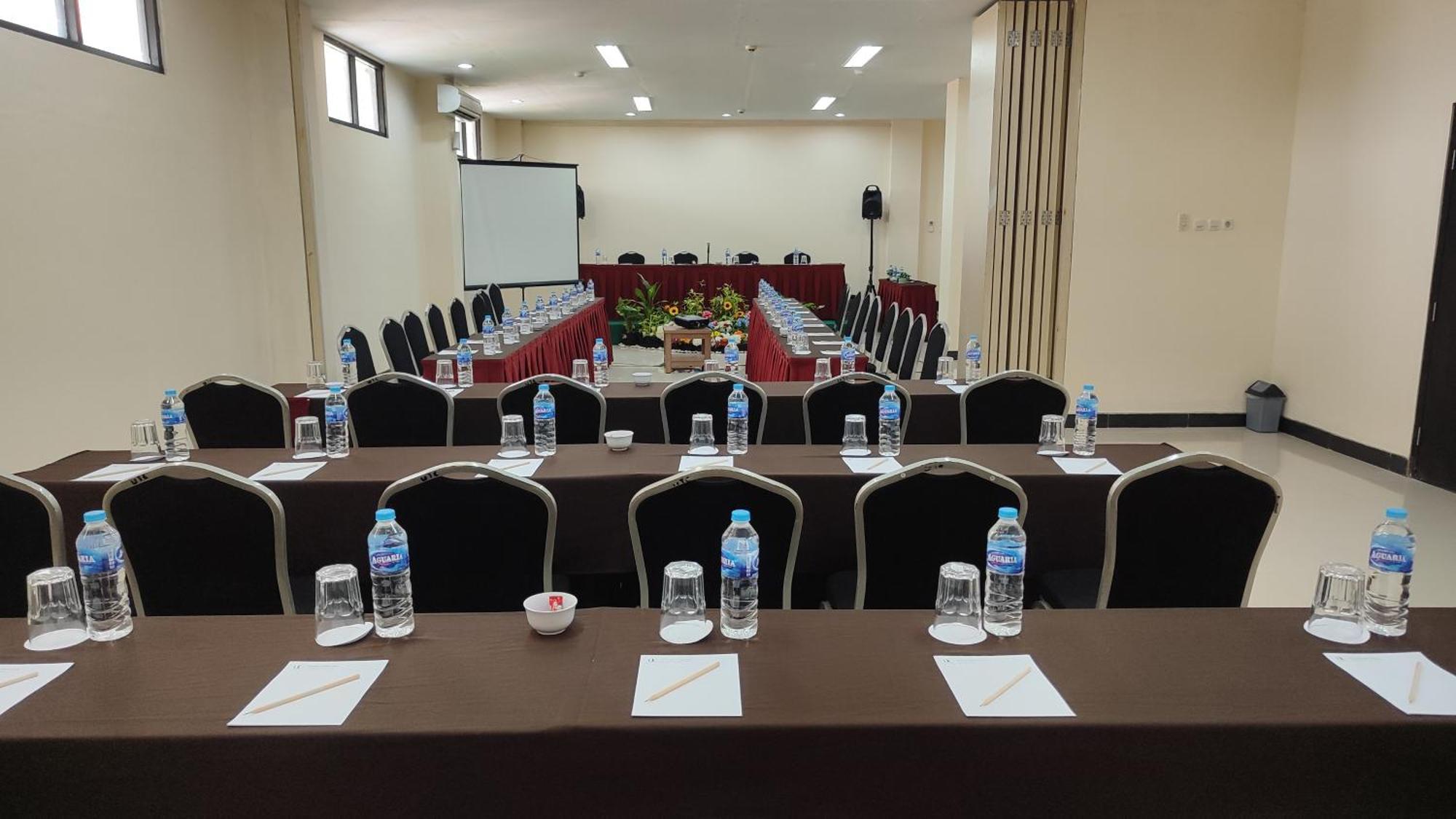 Utc Hotel סמאראנג מראה חיצוני תמונה