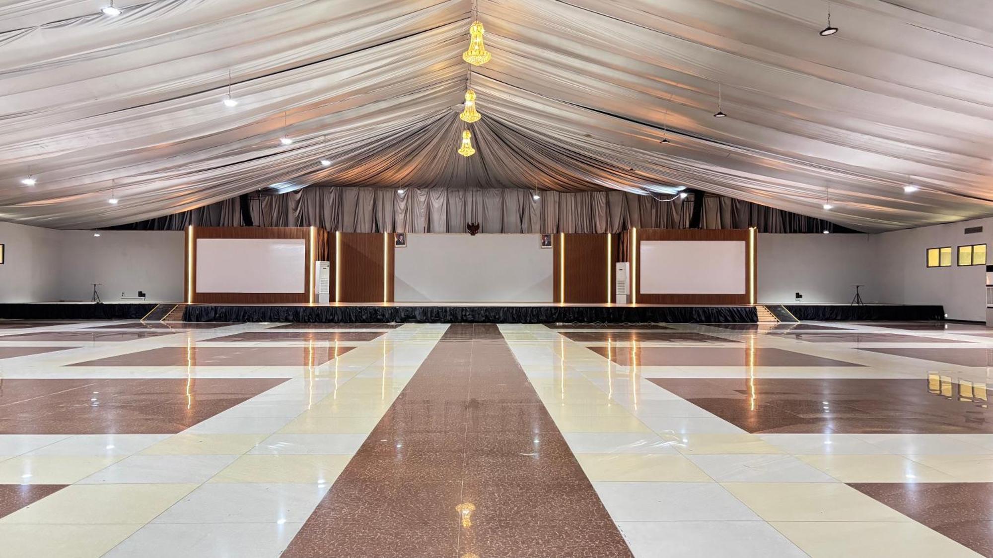 Utc Hotel סמאראנג מראה חיצוני תמונה