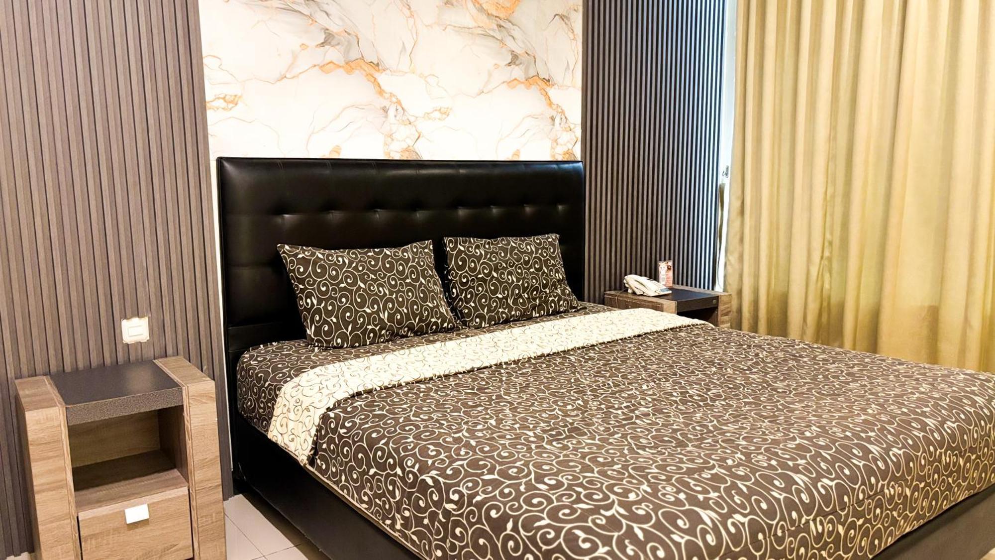 Utc Hotel סמאראנג מראה חיצוני תמונה